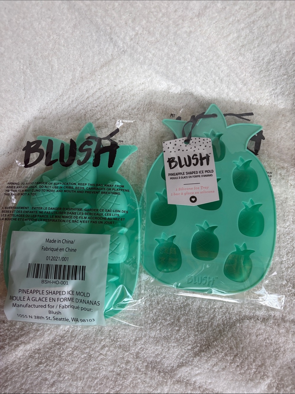 2 Blush Pineapple Silicone Mold in Mint